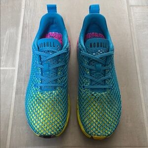 NOBULL Glitch mesh runners
